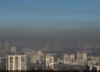 Kongresi i SHBA: NATO duhet të rishqyrtojë praninë e saj në Evropën Lindore