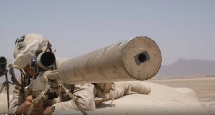 Snajperi më vdekjeprurës mbërrin në ndihmë të Ukrainës