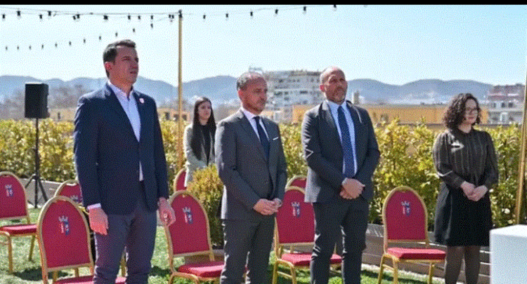 Soreca merr ‘Çelësin e Tiranës’ në mbyllje të detyrës: Kryeqyteti, motori i zhvillimit të vendit!