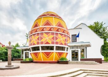 Të kërcënuara nga bombat e Putinit, mrekullitë arkitekturore të Ukrainës