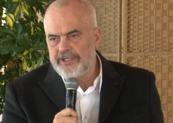 Akuzat për rritjen e çmimeve/ Rama: Papërgjegjshmëri ta mohosh se nga erdhi kriza