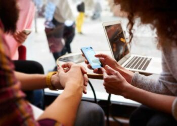 Interneti nga rrjetet celulare, rritje me 57% në tremujorin IV 2021