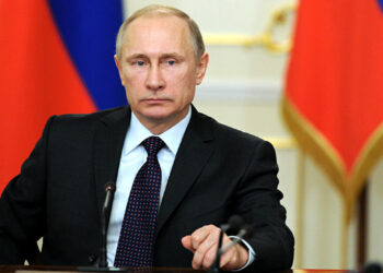 Putin i cilëson “tradhtarë kombëtarë” të gjithë rusët që janë pro Perëndimit