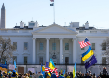 Ukraina në luftë, SHBA pritet të japë viza për 30 mijë qytetarë