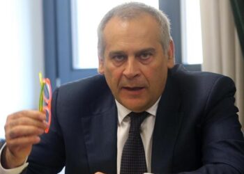 Drejtori i policisë italiane Lamberto Gianinni vizitë në Tiranë, takon Nanon e Çuçin!