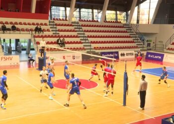 Tirana fiton pastër kundër Vllaznisë, por trajneri bardheblu i pakënaqur: S’ka më performanca të tilla