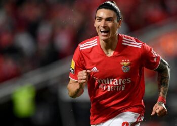 PSG në kërkim të një ‘bomberi’, gati super oferta për sulmuesin e Benficas