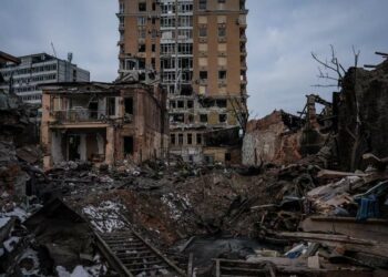 Situatë tmerri në Bucha, ekzekutime në mes të rrugës! Zelensky: Gjenocid! Moska e mohon: Foto të fabrikuara!