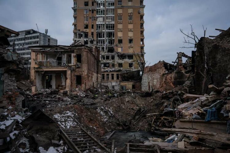 Situatë tmerri në Bucha, ekzekutime në mes të rrugës! Zelensky: Gjenocid! Moska e mohon: Foto të fabrikuara!