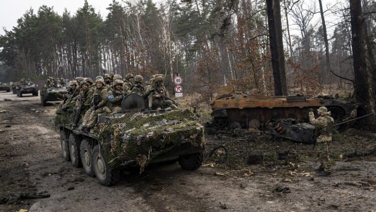 Shtabi i Përgjithshëm i forcave të Ukrainës: Rusia po përqendron trupat pranë kufirit lindor