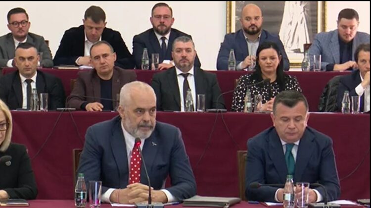 PS merr vendimin: Ornaldo Rakipi nuk përjashtohet, përgjegjësia e Aqif Rakipit ‘Non Grata’ është personale