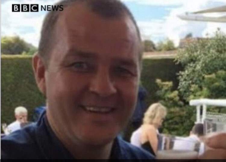 Britaniku blen 100 mijë paund shtëpi për një familje ukrainase