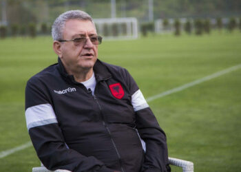 Gjykata e Tiranës i heq masën e pezullimit nga detyra Armand Dukës