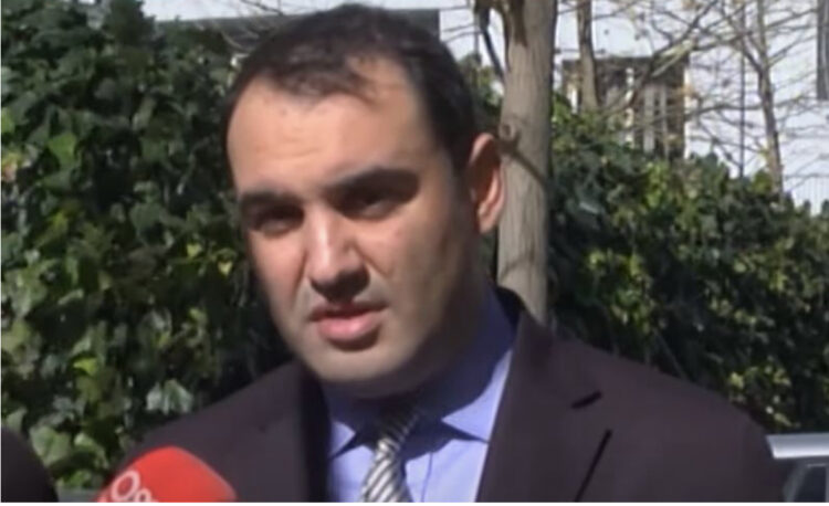 Këlliçi fton Bardhin në Kuvend: E kemi dorën e shtrirë për bashkëpunim