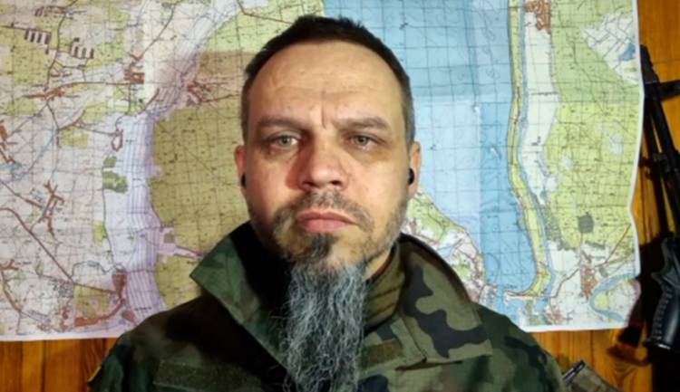 Pastori ukrainas trajnon 120 civilë në luftën kundër pushtimit rus