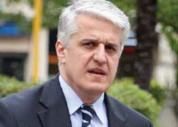 Arrestimi i Bllakos, Pandeli Majko pranon mandatin e deputetit