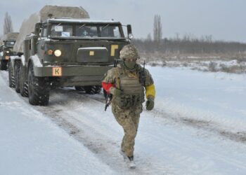 Hyrja në fuqi e sanksioneve nga BE-ja, 8 orë rradhë në kufirin polako-bjellorus