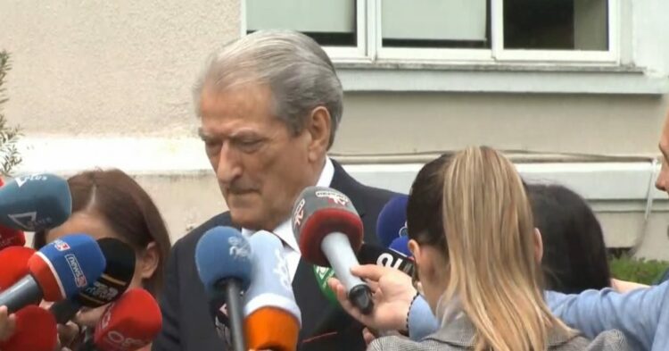 Gjesti ndaj Alibeajt! Berisha jashtë Kuvendit: Nuk e shtyva, mua më takonte fjala