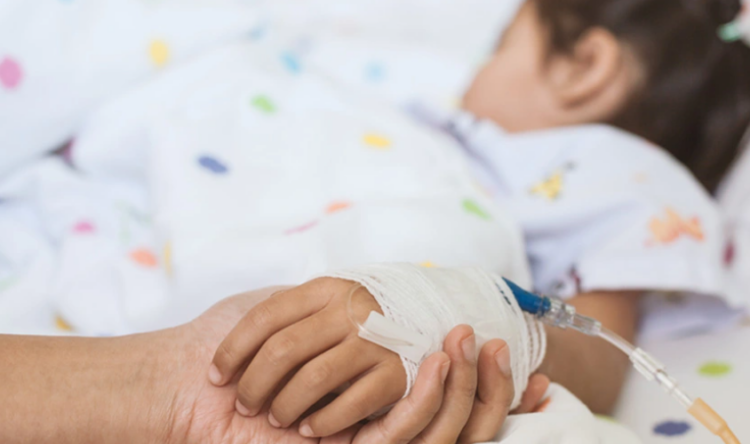 Profesori britanik: Studimi Britanik i hepatitit akut tek fëmijët lidhet me Covidin