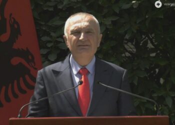“Të ndërmerren reforma”/ Presidenti Meta i bën një thirrje të fortë qeverisë e Kuvendit
