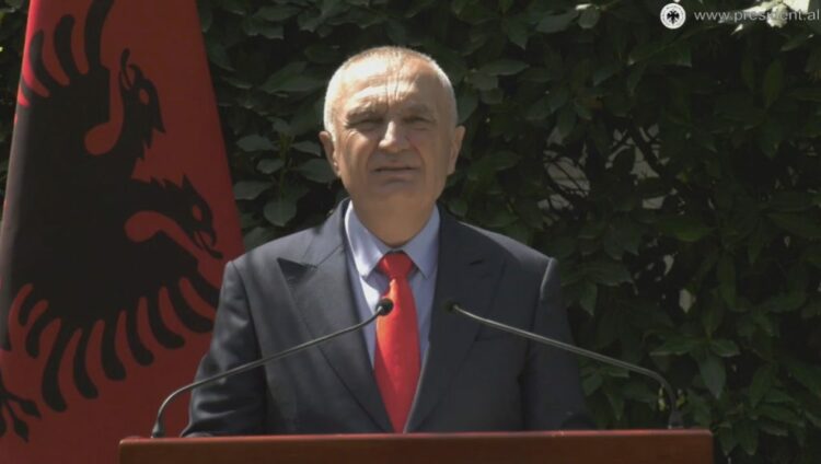 “Të ndërmerren reforma”/ Presidenti Meta i bën një thirrje të fortë qeverisë e Kuvendit