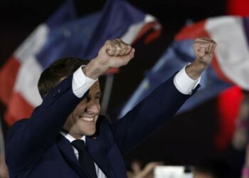 Macron flet pas fitores dhe bën thirrje për bashkim