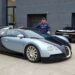Ka Ferrari dhe Bugatti, por në punë shkon me një makinë të “zakonshme”(FOTO)
