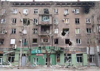 Rusia u jep ultimatum mbrojtësve të Mariupolit: Dorëzoni armët të mërkurën