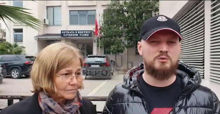 Vrau dy vëllezërit në Vlorë në 1998, Gjykata liron autorin! Familjarët e viktimave: Mos na vrisni për herë të dytë!
