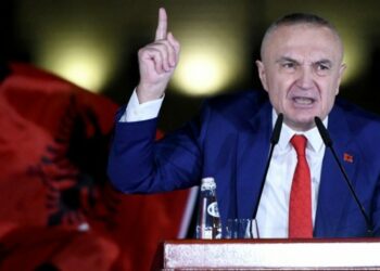 Gazeta austriake denoncon skandalin: Afera 700.000$ e presidentit shqiptar me kompaninë offshore