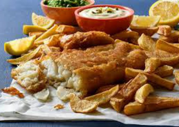 Mijëra restorante “Fish&Chips” në Britani drejt mbylljes, shkak rritja e çmimeve prej luftës