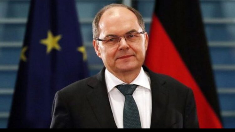 Schmidt bën paralajmërimin e fortë: Putin kërkon të destabilizojë rajonin