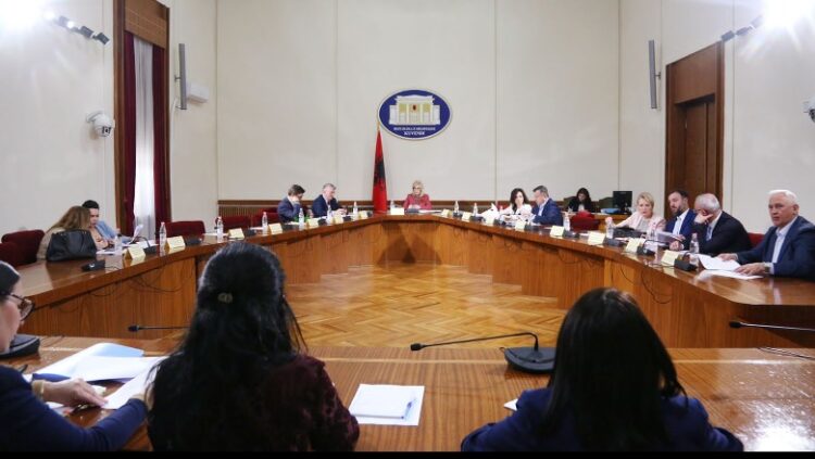 Konferenca e Kryetarëve rrëzon kërkesën e PD-së për ngritjen e Komisionit të Investimeve Strategjike