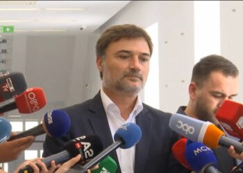 Alibeaj flet për Bylykbashin: Nuk vendos emra për provokime! Jam kryetar i PD sipas rregullave, s’kam nevojë të ma konfirmojë njeri