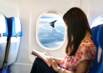 Para se të udhëtoni, mësoni 6 gjëra të çuditshme që i ndodhin trupit tuaj në avion