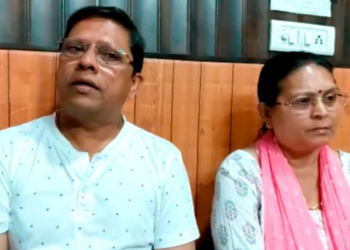 Çifti indian padit djalin e tyre: Ka 6 vite i martuar, s’na ka bërë ende gjyshër