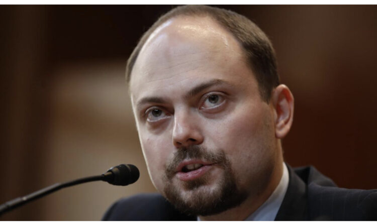 U kthye në atdhe për të udhëhequr me shembullin e tij protestat ndaj Putinit/ The Times zbardh dëshminë e gruas së opozitarit të dënuar