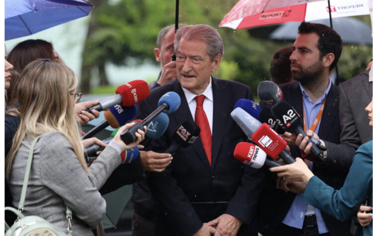 Berisha thirrje Ramës: Dëboni ambasadorin rus nga Shqipëria, tërhiqni diplomatin shqiptar nga Moska