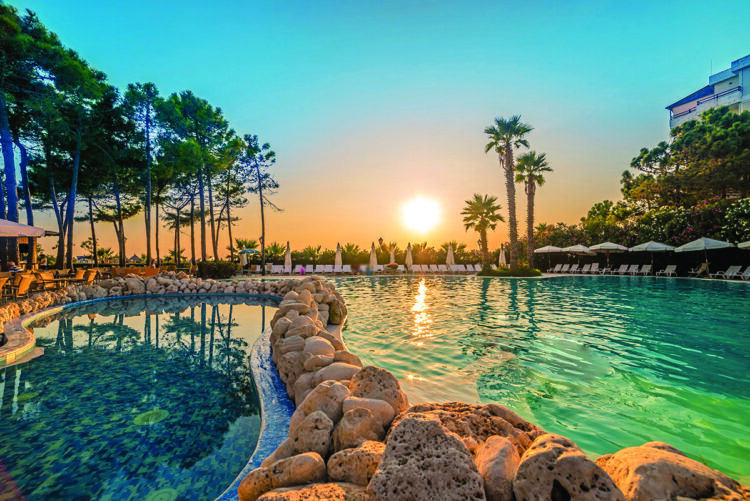 Përgatituni për pushime “të kripura” brenda vendit