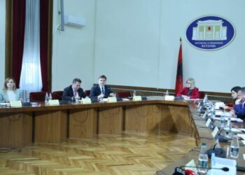 Zgjedhja e Presidentit të ri/ Mbahet sot Konferenca e Kryetarëve