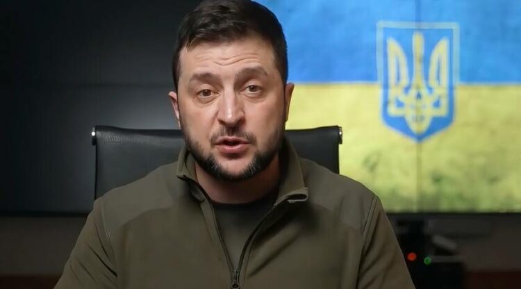 Zelensky: Rusia po kryen ‘gjenocid’ ndaj ukrainasve