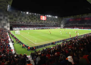 Mediat italiane: Stadiumi “Air Albania” një xhevahir, por kaos me biletat