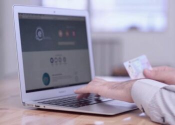 Shërbimet online në e-Albania, të huajt janë të përjashtuar, rrezikojnë gjoba