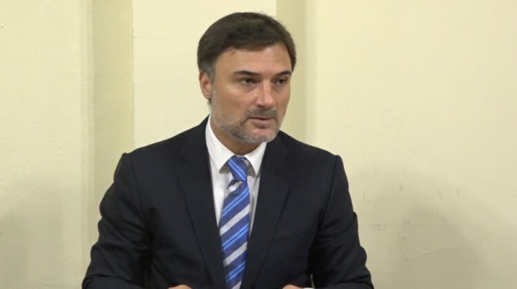 Vrasja e policit në komisariat, reagon Alibeaj: Policia e Shtetit të vihet në shinat e ligjshmërisë