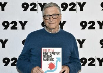 Bill Gates parashikon se sa do të kushtojë frenimi i pandemisë së ardhshme