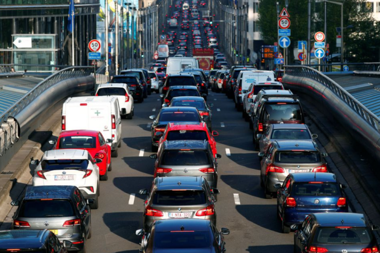 BE pro ndalimit të shitjeve të makinave të reja me lëndë djegëse nga viti 2035