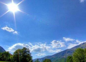 Parashikimi i motit: Vranësira të pakta dhe rritje temperaturash