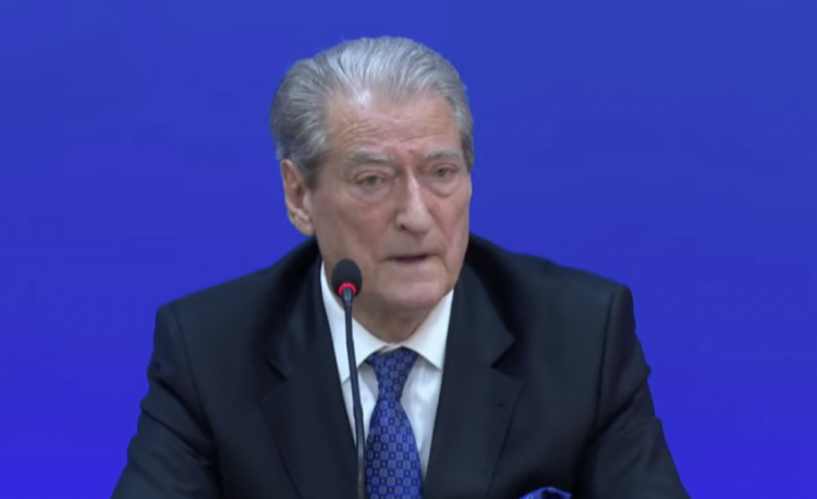 Berisha: Rama aksioner tek Kepi i Stillos, ku do ndërtohen 620 vila