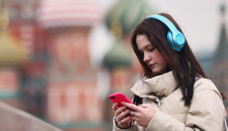 Rusia fillon me NashStore zëvendësimin e Google