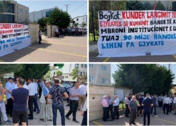 Vijon protesta e avokatëve në Kurbin, i bashkohen qytetarë e deputetë